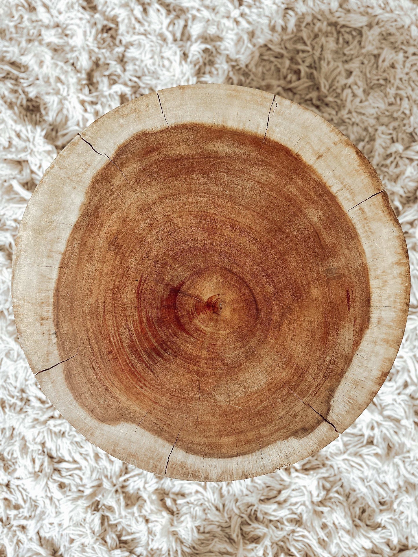 Couchtisch aus massivem Teakholz 60cm Durchmesser