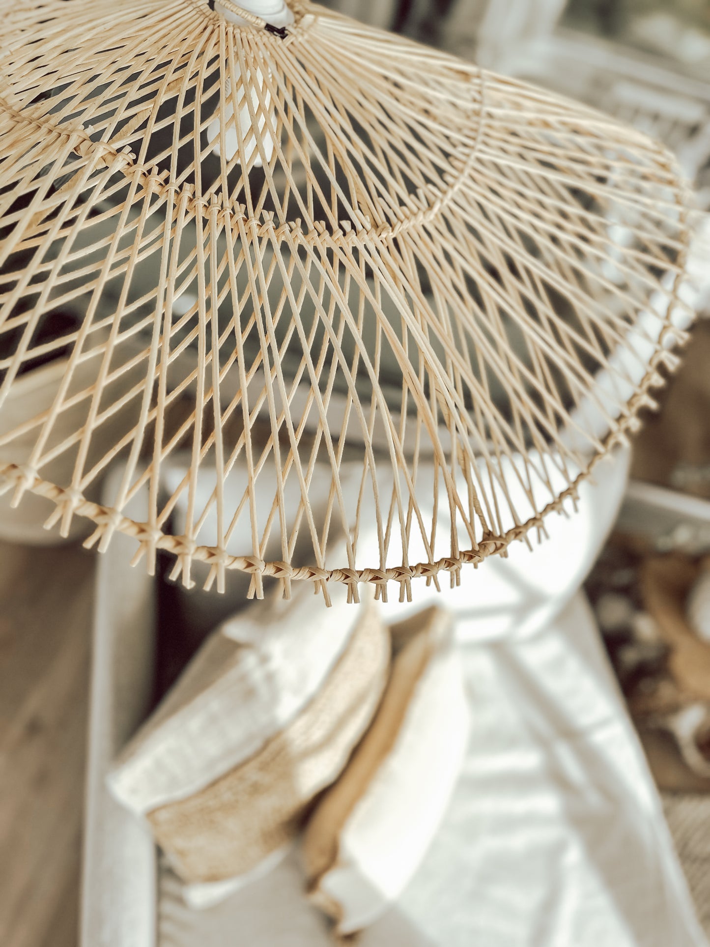Wellenförmige Rattan-Hängelampe | Paso a Paso Interior